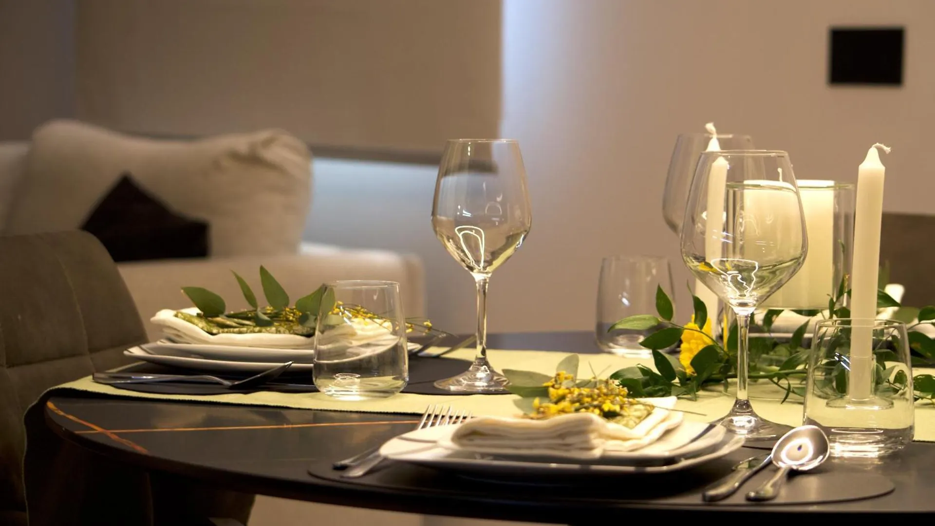Superior Luxurious Romantic Getaway - Historical Centre - Fully Equipped & Renovated - Garibaldi#3 Olbia Apartment